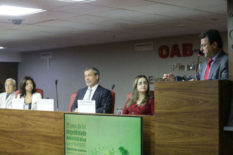 Foto: Lula Aparício   |   Clique para ampliar